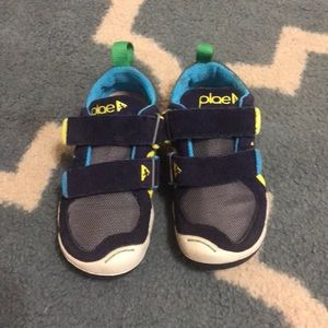Plae shoes size 8.5